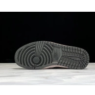 Powder Air Jordan BQ6472-602 Iridescent (W) Dirty Mid 1 0728